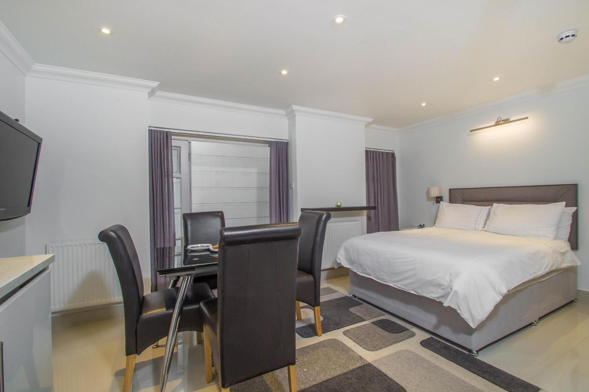 Marylebone Village Apartments London Room photo